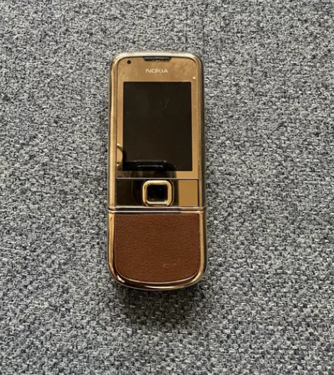 诺基亚黄金版8800 A,可以正常使用,绝...