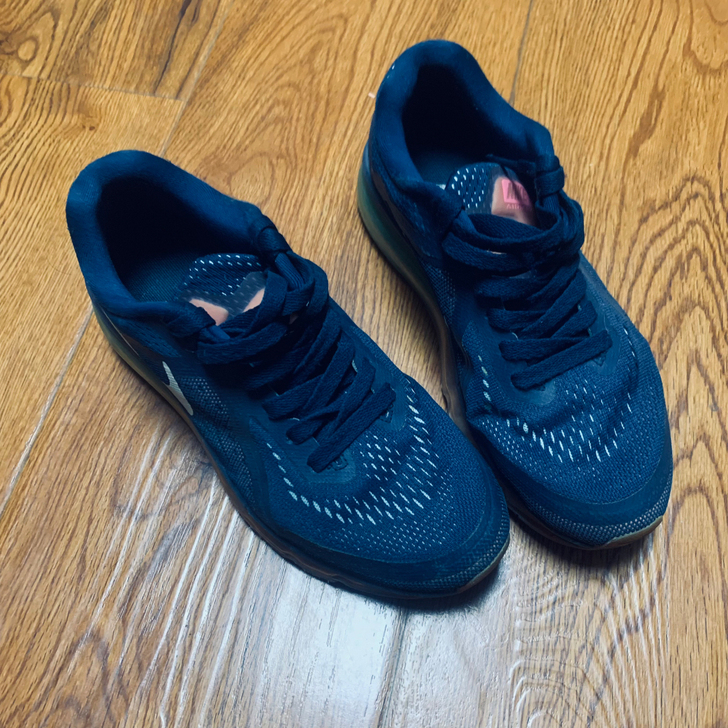 正品！nike全气垫运动鞋