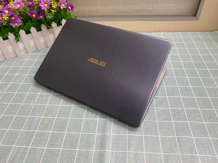 窄边框 华硕灵耀 i5-7200 内存8G...