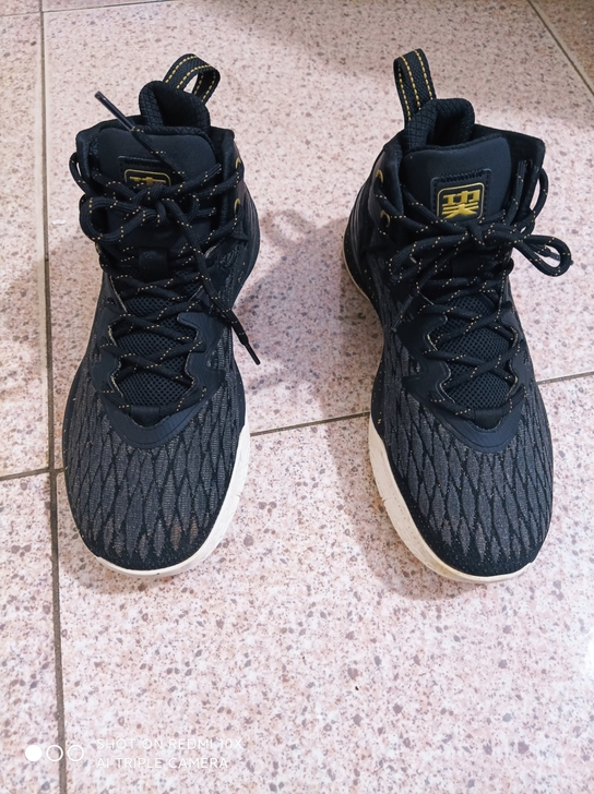 二手男乔丹蓝球41码 鞋子保证正品 ...