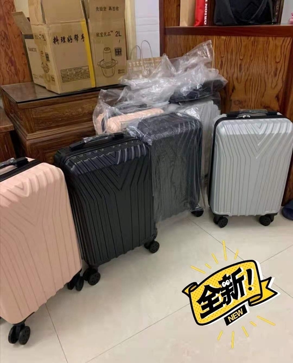 朋友实体店不开了,全新20-28寸行李箱拉...