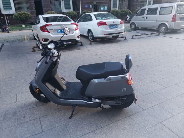 21年5月25买的现在转让，想换九号E10...