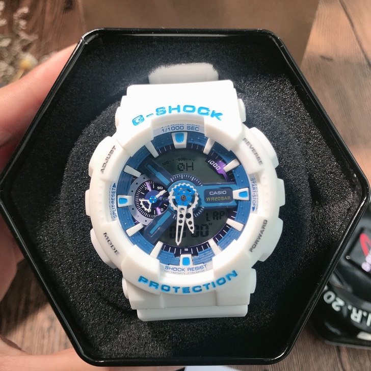 卡西欧冰蓝之心手表，盒子吊牌都在，几乎全新...
