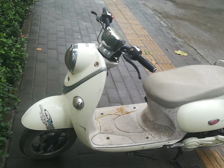 转台铃60v电动车