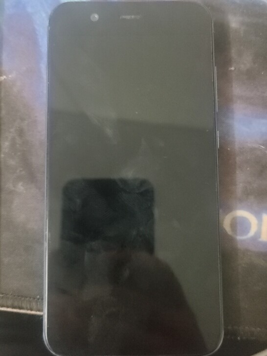 出一台自用的华为  nova 2，64G，...