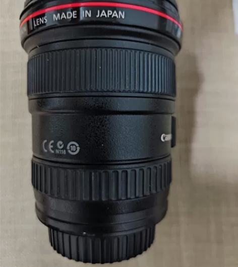 出一台佳能镜头，EF17-40mmf，20...