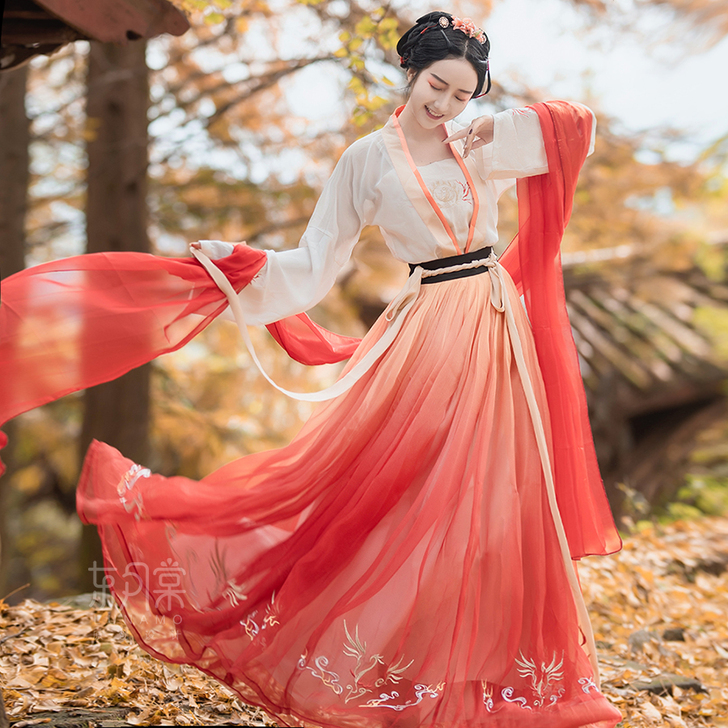 [已绝版]东月棠 金乌六米摆绣花齐腰裙 一...