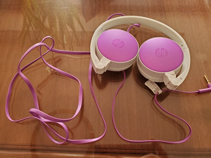 惠普 H2800耳机,9成新,带线控。没怎...