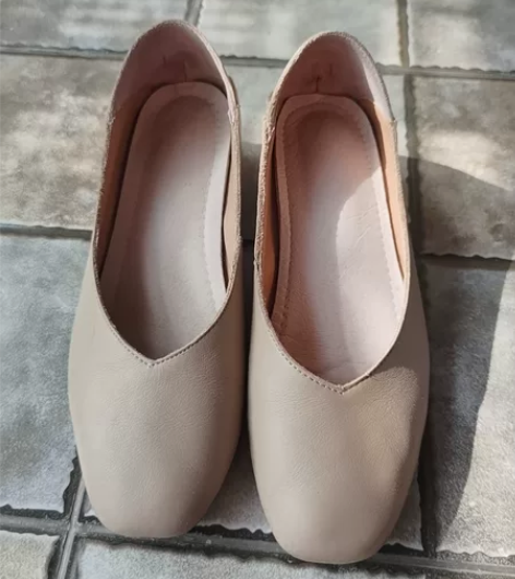 女士单鞋米色 直播间购入,不知道什么牌子了...