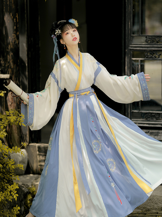 汉服，穿过一次