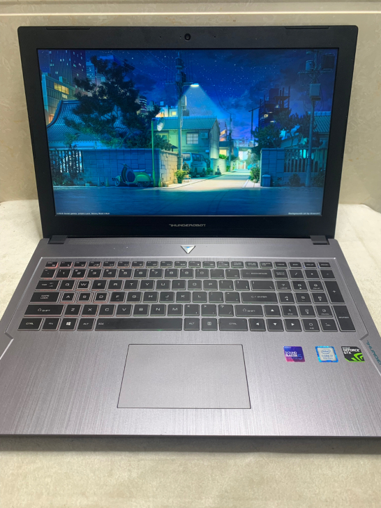 雷神911笔记本游戏本i7-8750处理器...