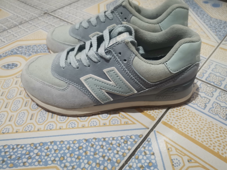 新百伦全新运动鞋猪扒皮,37码内长235,...