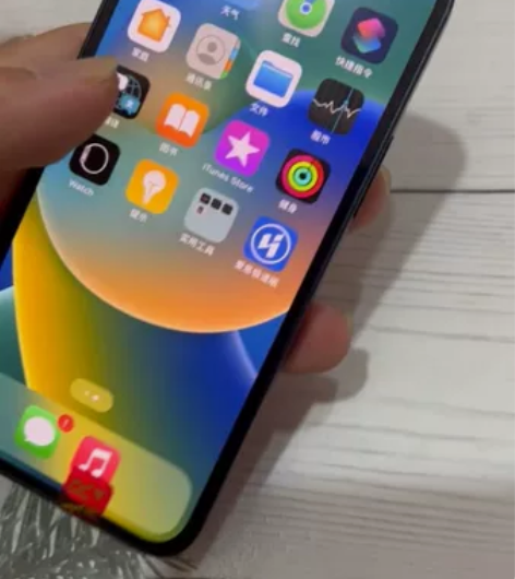 初冬捡漏卡贴12小钢炮好机!蓝色iPhon...