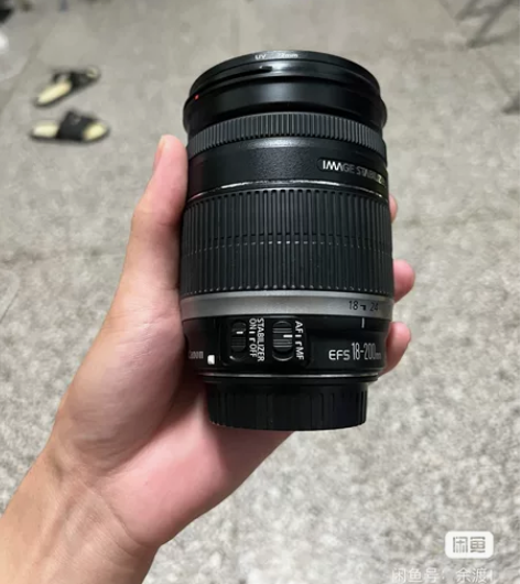 出一个18-200mm佳能镜头   拍摄实...