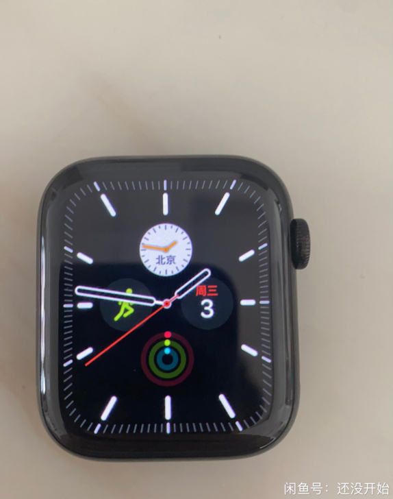出Apple Watch 4代黑色不锈钢蜂...