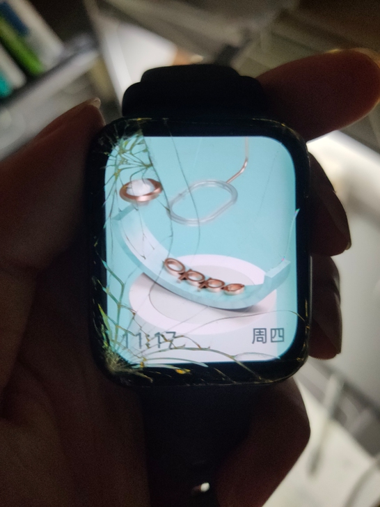 出一个外屏碎的oppo watch1代 4...