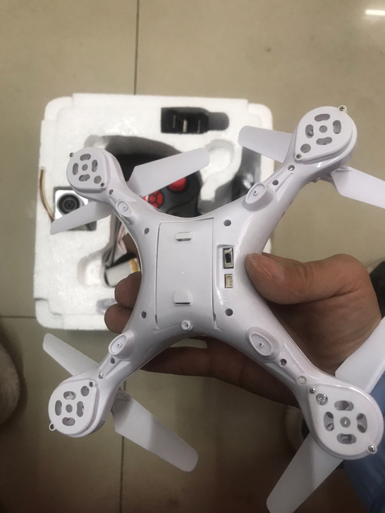 无人机玩具航拍无人机,闲置品,一次没有使用...