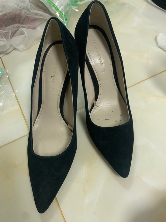 zara woman 黑色麂皮高跟鞋 购于...