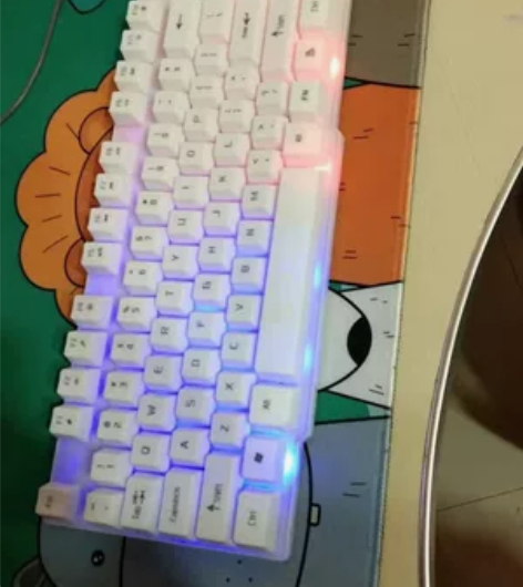 牧马人机械游戏键盘静音台式电脑笔记本通用有...