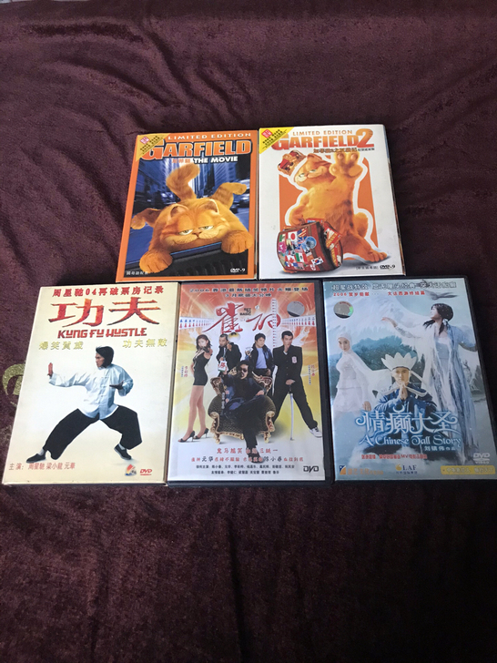 港产电影DVD每张碟3元一盒，闲置转让，正...