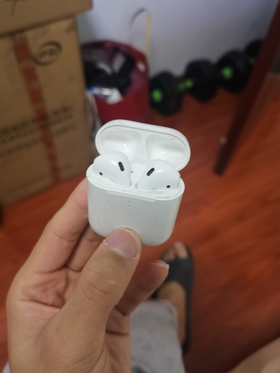 airpods二代华强北的 非正 换了...
