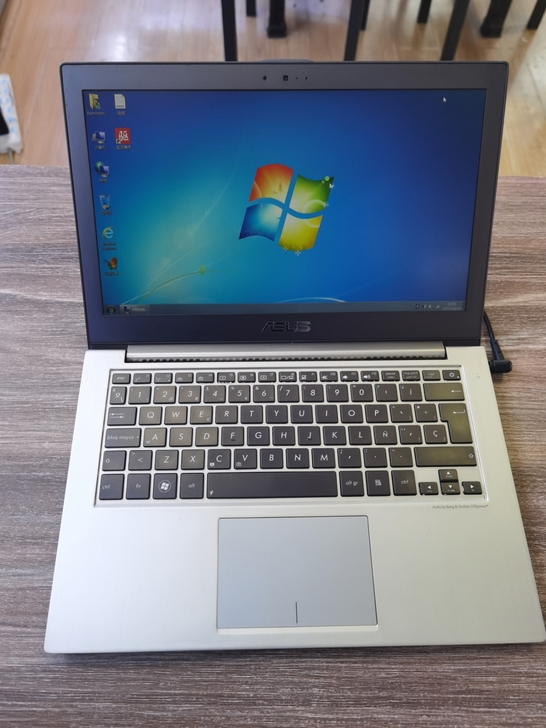 华硕超级本UX32V，酷睿i7-3517u...