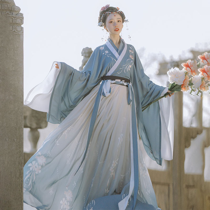 【划算价】桔屿梧桐落汉服女中国风交领大袖齐...