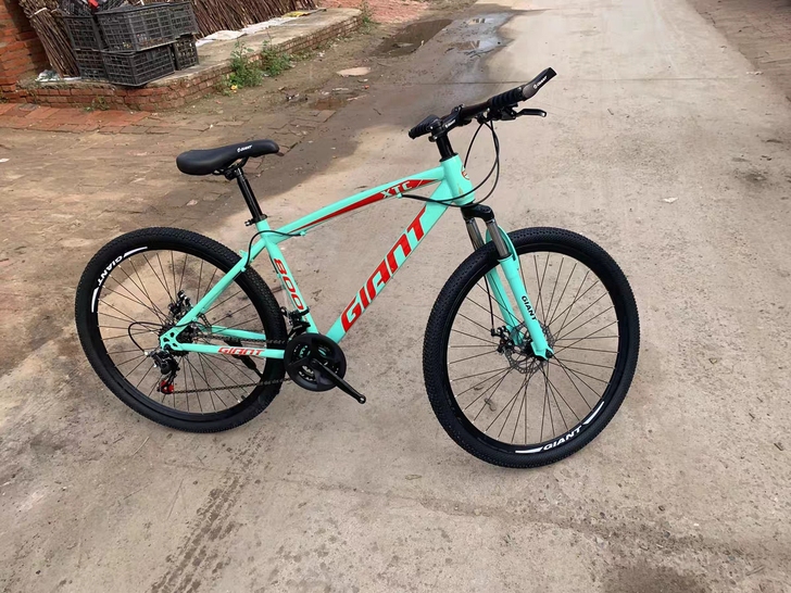 批发价捷安特xtc800现货山地车自行车2...