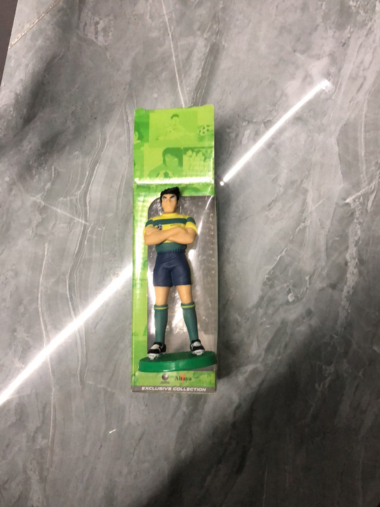 足球小将,手办,成色如图所示