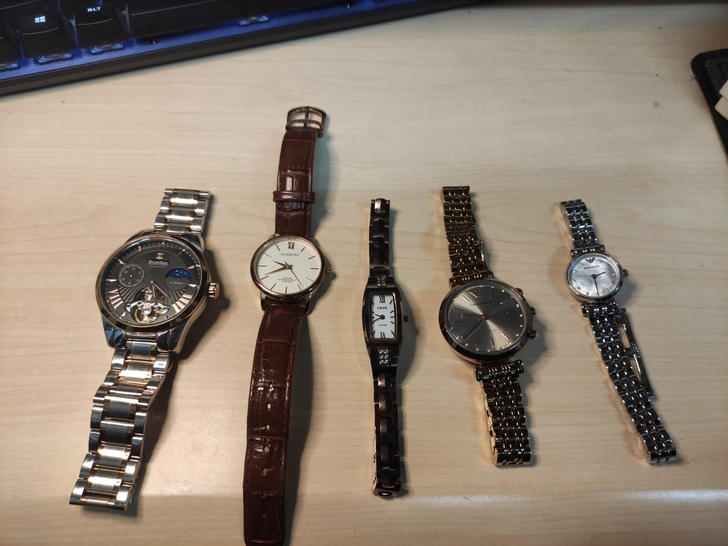 出闲置表  都是正品