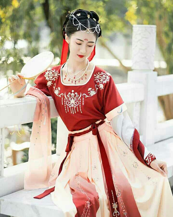 珍缕坦领汉服大全套s包邮