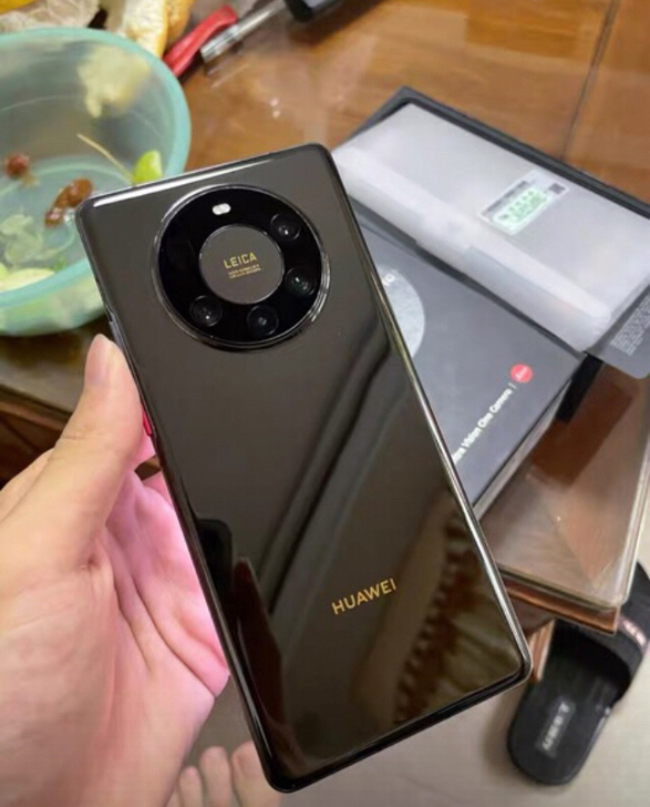 个人自用华为mate40pro,8加256...