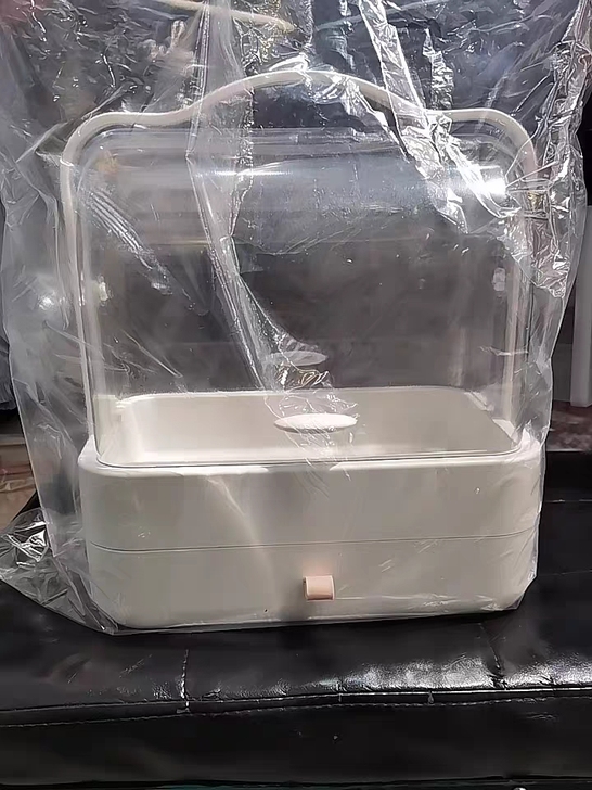大号护肤品收纳盒双十一为了凑单，买了三个结...