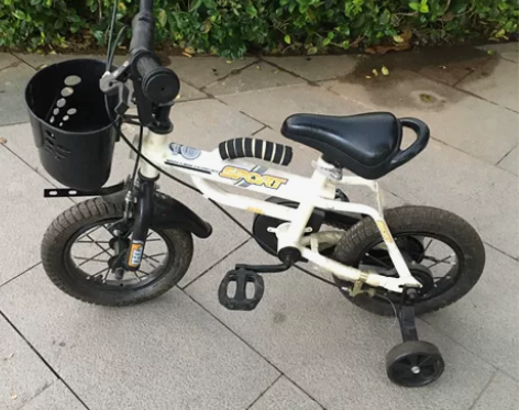 宝宝自行车,轮胎10寸,带辅助轮 车在光谷...