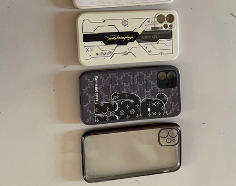闲置苹果iPhone11透明太空黑及硅胶手...
