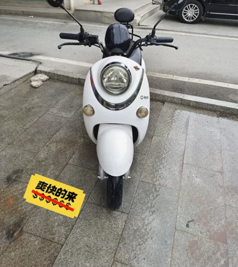 台铃电动车原装动力五个大电池在南康看车试车...