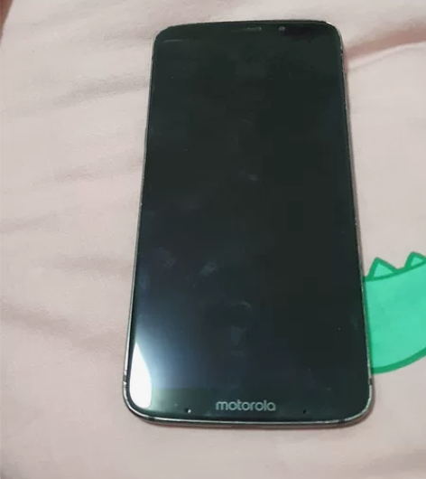 摩托罗拉Z3,参数自己百度,超好用。 感兴...
