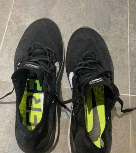 耐克Nike网眼运动鞋跑鞋39.5码,商场...
