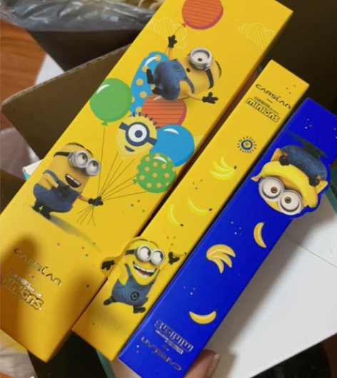 小黄人卡姿兰联名眼影01 睫毛膏眼线笔打包...