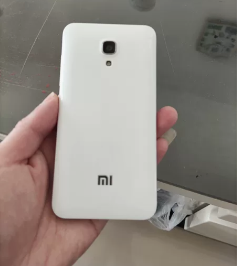 小米2a，八成新吧，全部原装，可开机 台电...