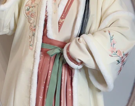 轻汉坊原创汉服女小绵羊宋制袄百褶裙交领飞机...