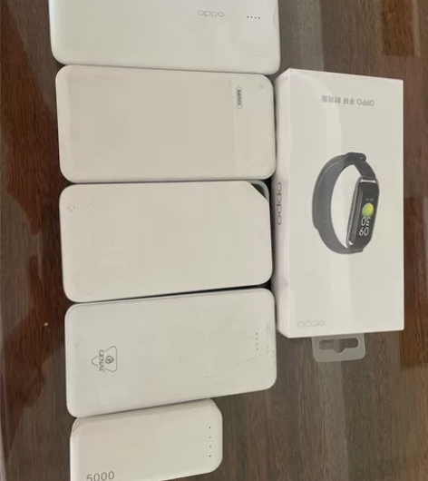 快充充电宝 一堆 高中用过的,4台1w毫安...
