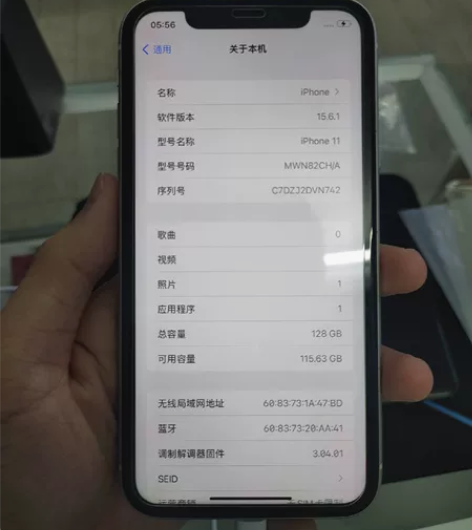 苹果 11 128g 白色 原装二手，功能...