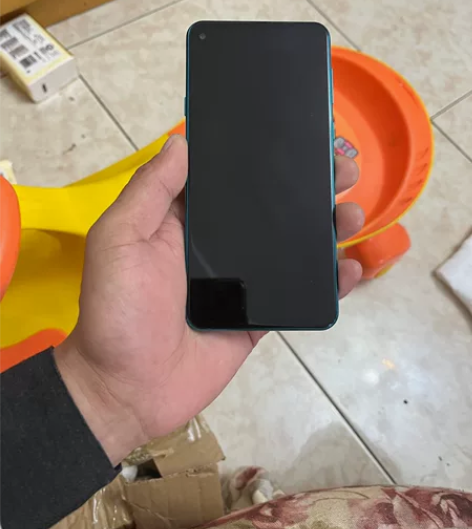 三星A8s家里老人用的，6+128，成色如...