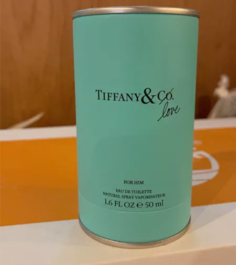 提夫尼男香50ml，就拆开闻了下。#男士香...