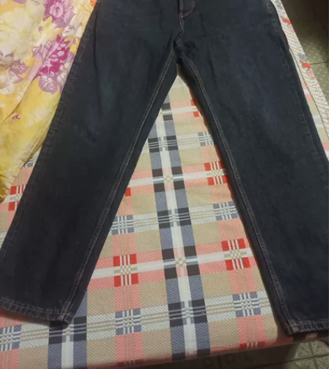 zara男式牛仔裤，比较厚实，就穿过2次，...