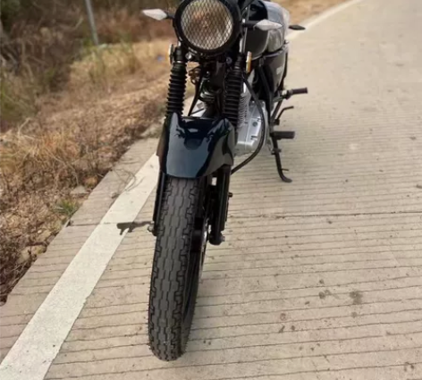 二手摩托车 铃木复古150cc 车况极品拉...