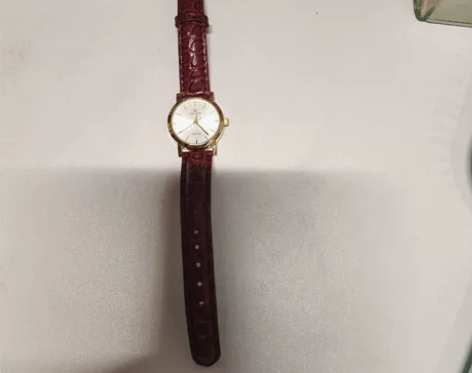 出天王手表,送手链饰品。 感兴趣的话点“我...
