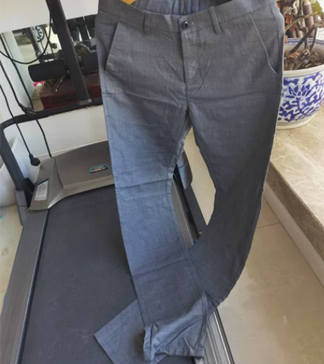 男士灰色格纹休闲裤，170／80A，含再生...
