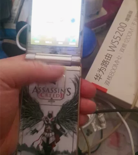 正品三星w2016翻盖智能手机外屏有裂不影...
